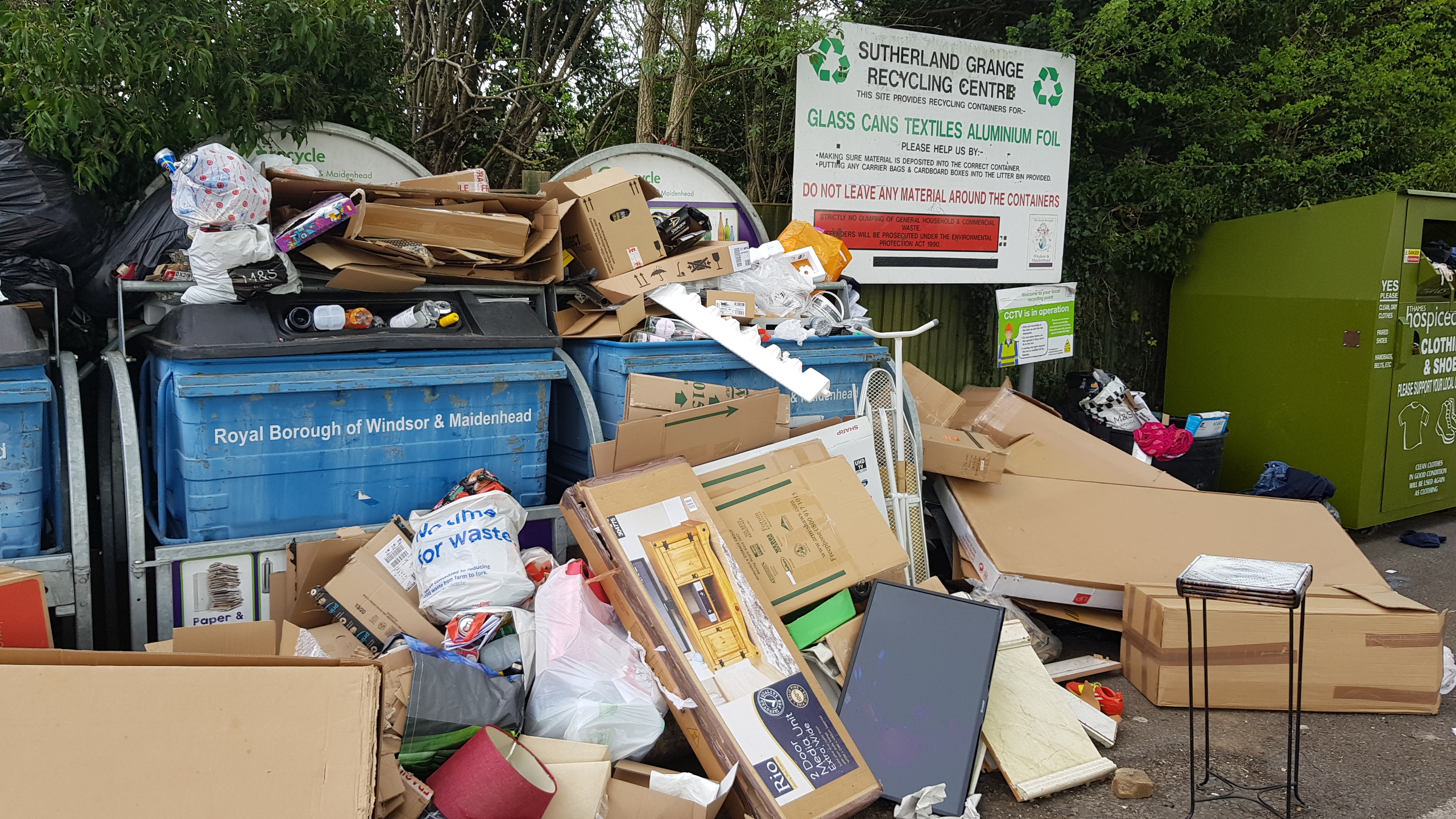 fly tipping sutherland grange